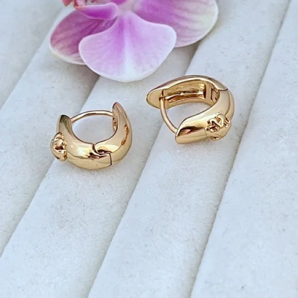Tory Burch Gold Huggie Hoop Earrings - Picture 2 of 3